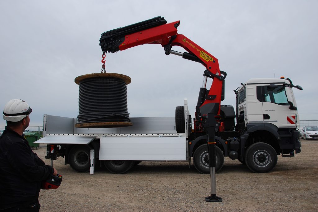 Palfinger dizalica na gradilištu najvećeg vetroparka u Srbiji