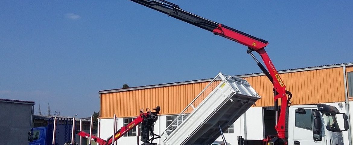 Kiper TK95 sa Palfinger dizalicom za Elektromoravu