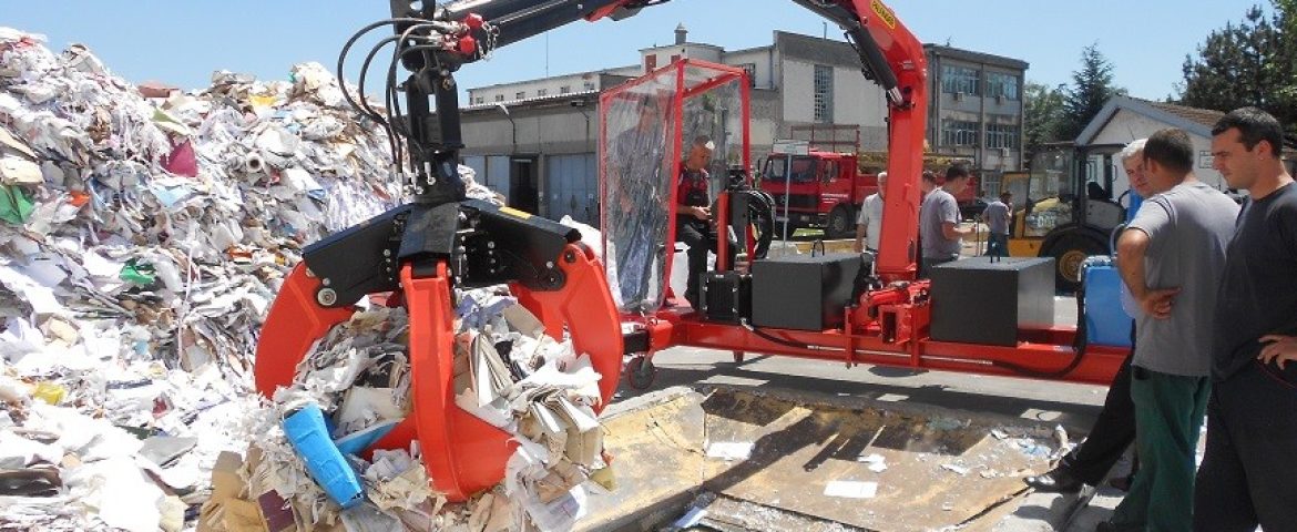 Palfinger PK 6500 sa polipnom grabilicom PZG240PH5 za Papir Servis